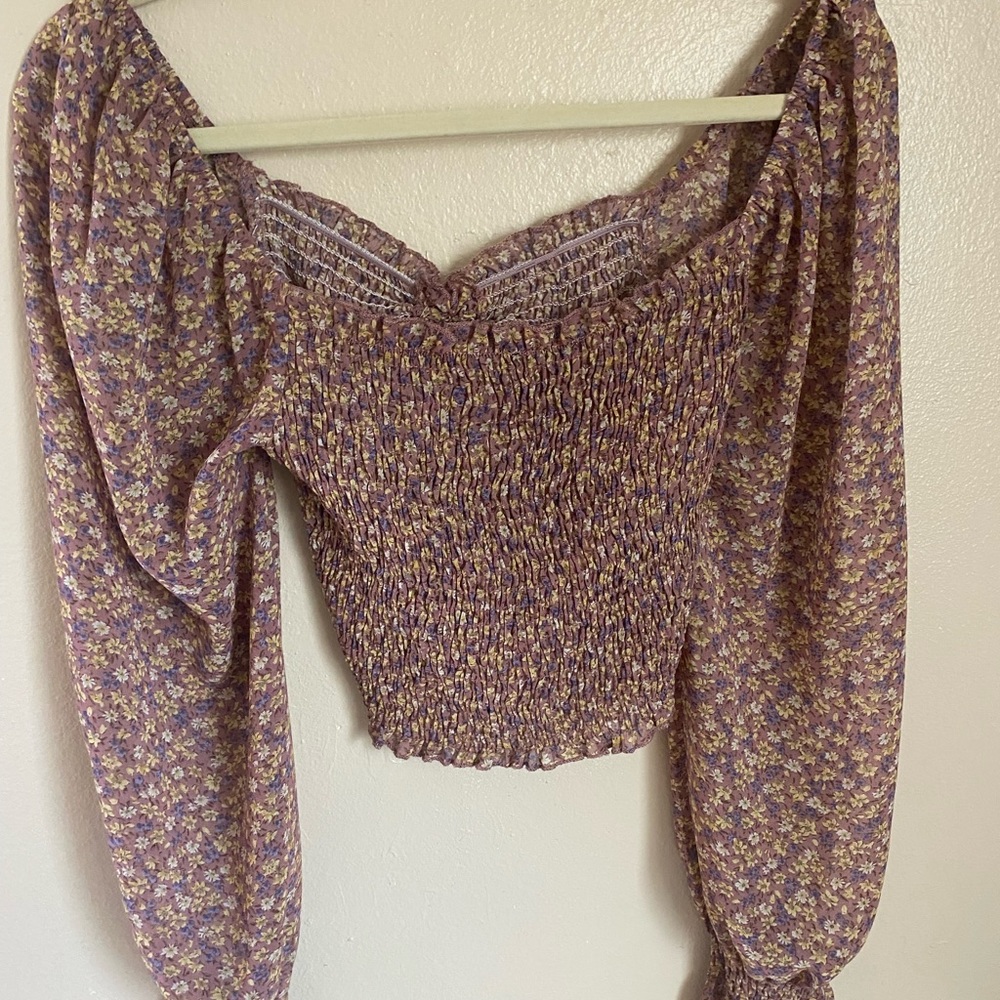 Cute cinched Flow Off shoulder top